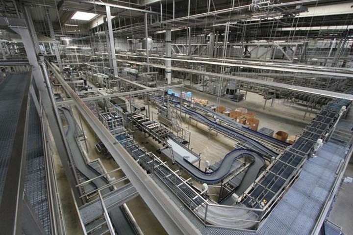 Linea di imbottigliamento PET Krones 24.000 bph Usata 7