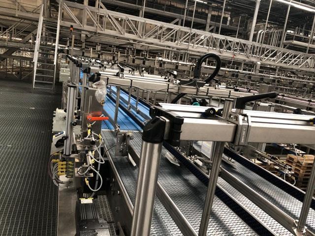Linea di imbottigliamento PET Krones 24.000 bph Usata 10