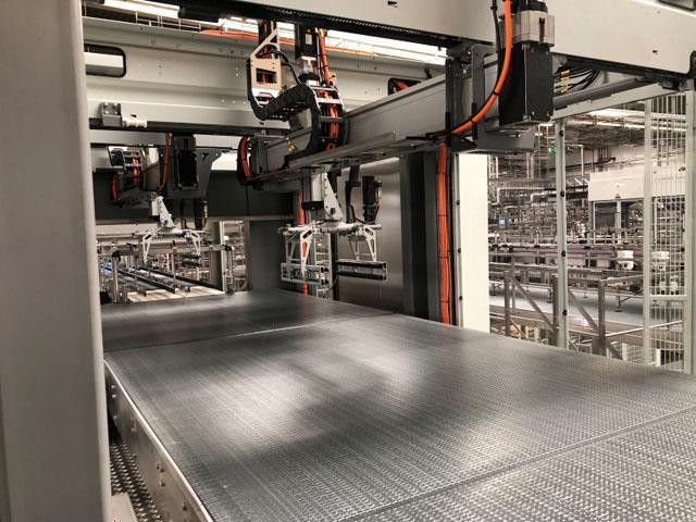 Linea di imbottigliamento PET Krones 24.000 bph Usata 12