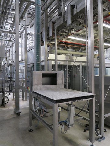 Linea di imbottigliamento PET Krones 24.000 bph Usata 18