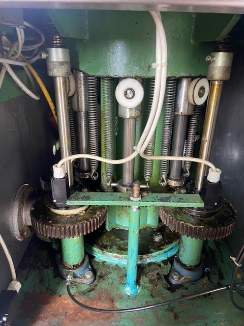 Used filler Clifom Europa 1.600 bph
