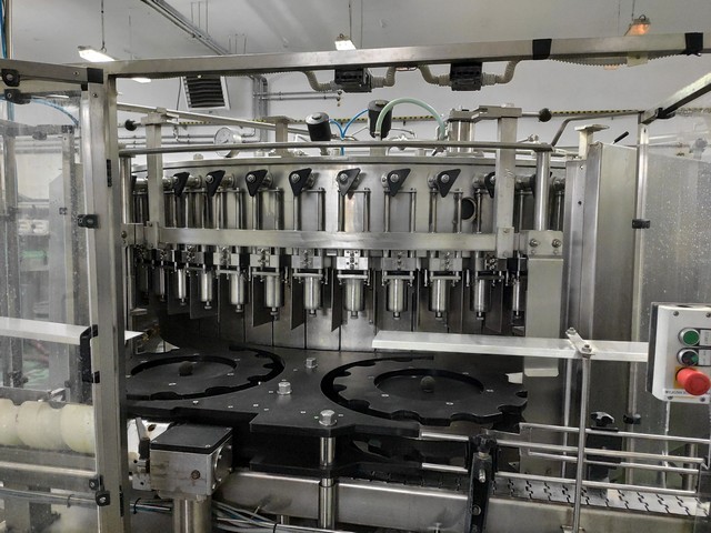 Used filler Cobert isobaric 6.000 bph 11
