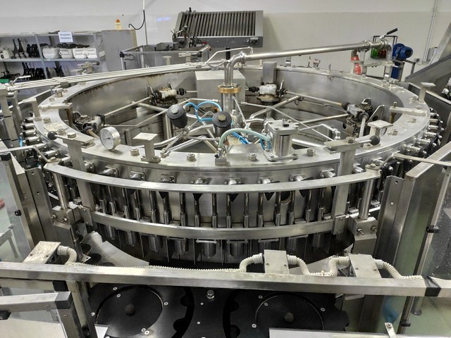 Used filler Cobert isobaric 6.000 bph 12