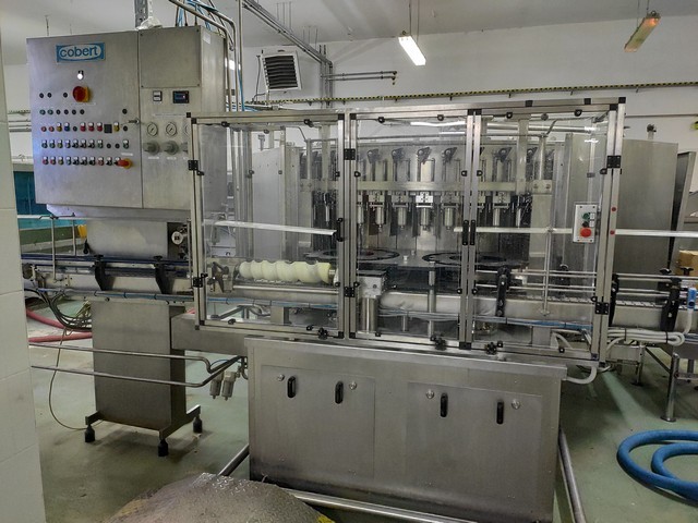 Riempitrice Cobert isobarica 6.000 bph Usata