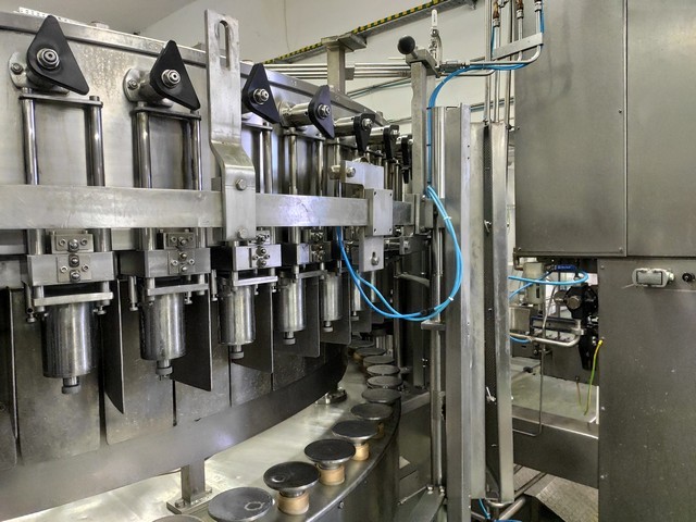 Used filler Cobert isobaric 6.000 bph 4