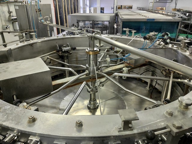 Used filler Cobert isobaric 6.000 bph 8