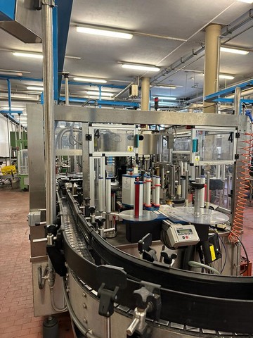 Etichettatrice P.E. Universal/Master M/S 12.000 bph Usata 2