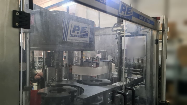 Etichettatrice P.E. master m/e 3.500 bph Usata 2