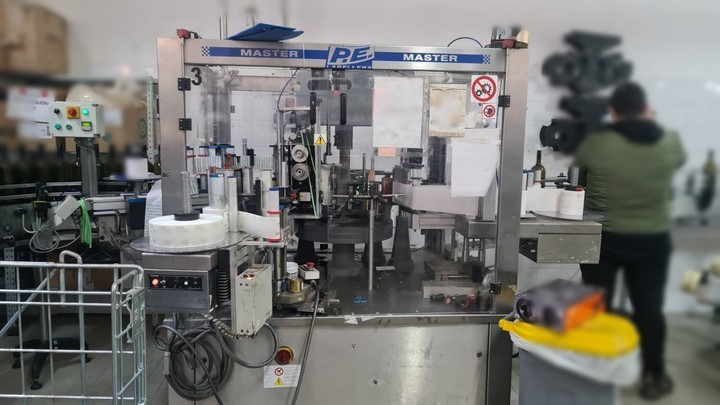 Etichettatrice P.E. master m/e 3.500 bph Usata 3
