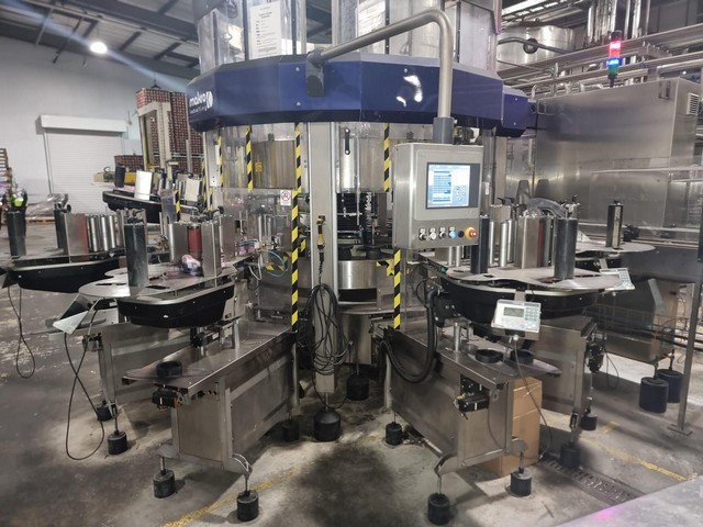 Used labeller Makro Mak 5 adhesive 24.000 bph