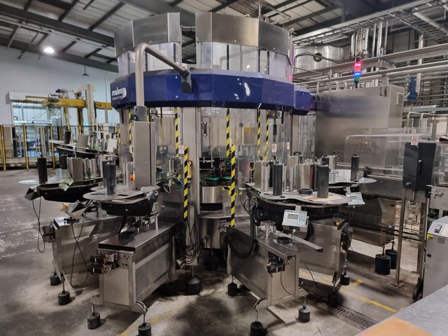 Used labeller Makro Mak 5 adhesive 24.000 bph 6