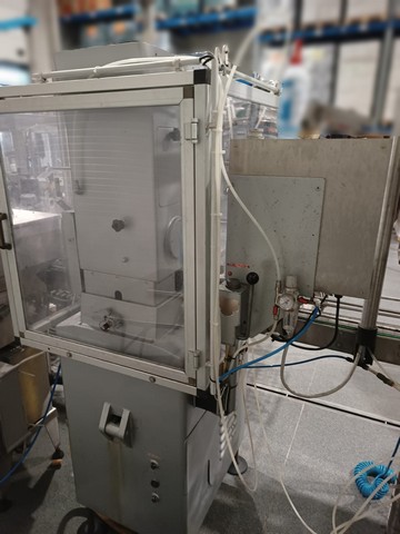 Used capper Bertolaso
