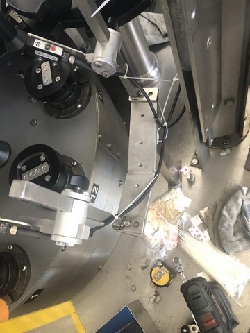 Used labeller Krones Bonamatic adhesive 4