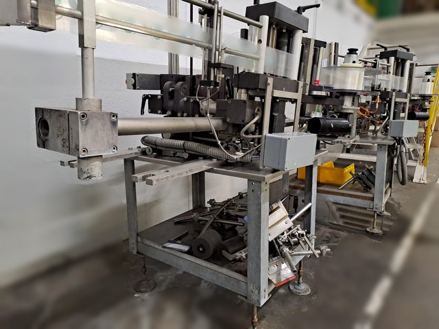 Used labeller Krones Bonamatic adhesive 6