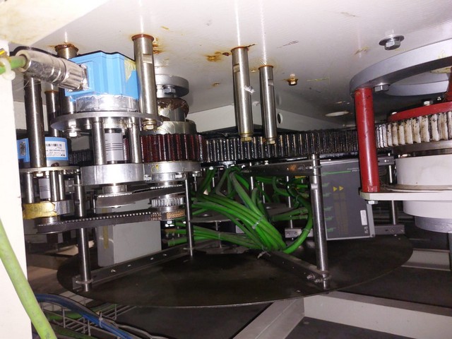 Etichettatrice Sacmi Adesiva 12.000 bph Usata 22
