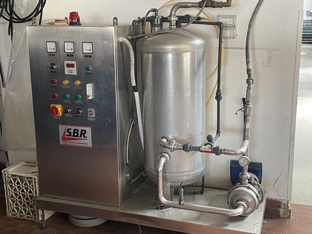 Used rinser Bertolaso Neck Rins 3.000 bph 2