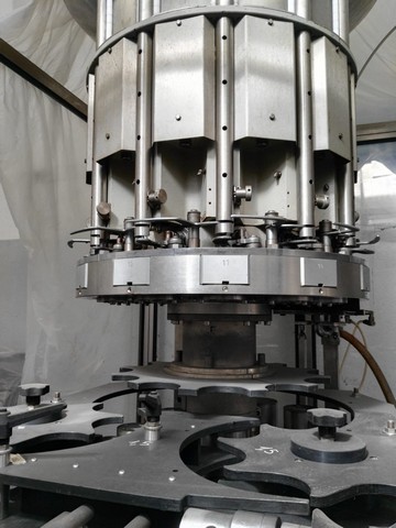 Used capper Bertolaso 512 R 8