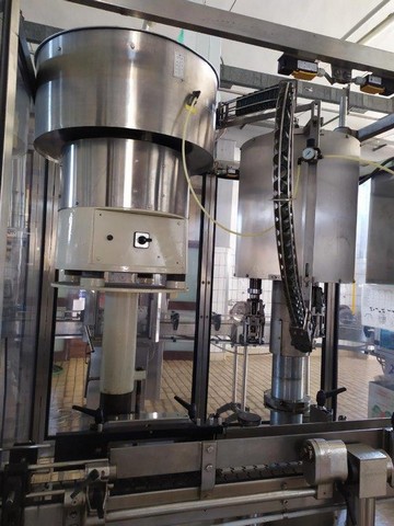 Used capper Bertolaso Sigma 603 4
