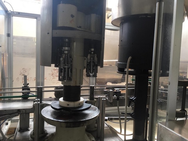 Used capper Bertolaso Stelvin