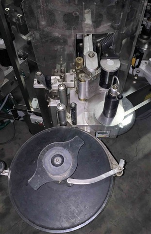 Used labeller Cavagnino&Gatti 16t.4s.4e adhesive 5
