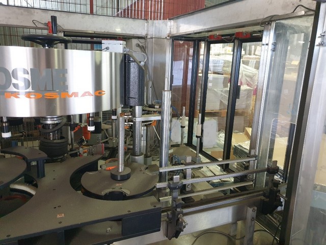 Used labeller Kosme 6t 3s adhesive 2