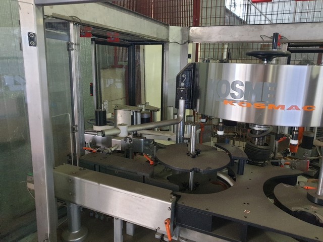 Used labeller Kosme 6t 3s adhesive 3