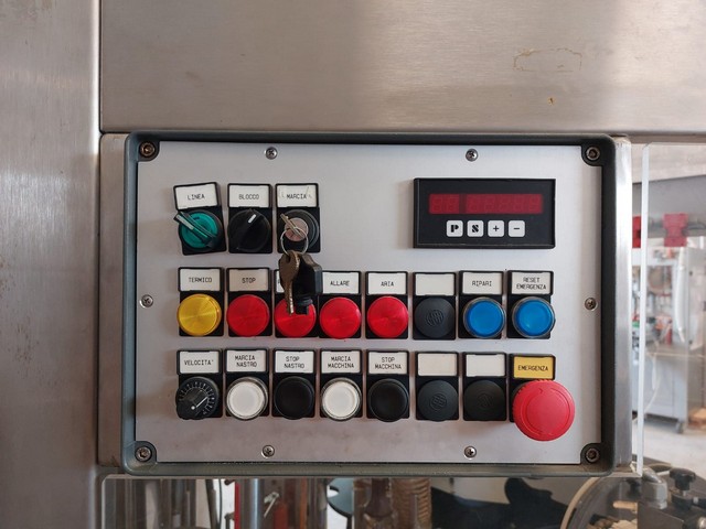 Used labeller Kosme extra adh 504 4t s2 e2
