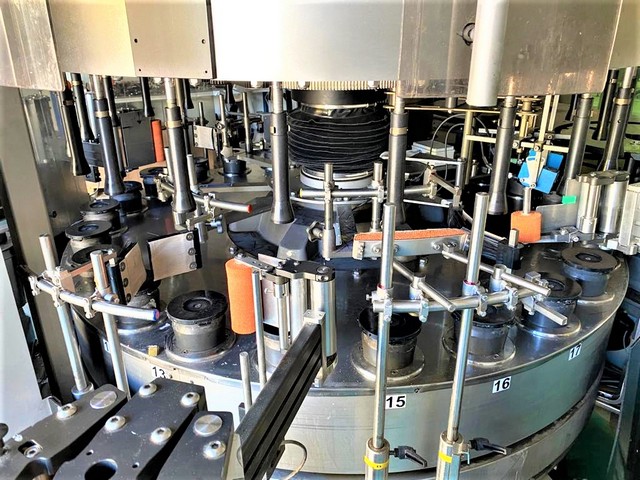 Used labeller Kube adhesive 18.000 bph 2