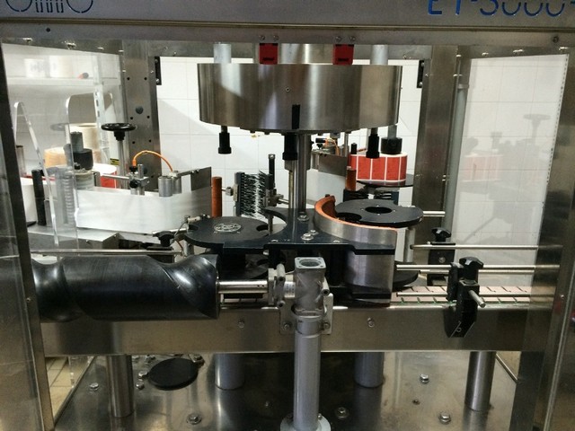 Used labeller OMB adhesive 2.000 bph 4