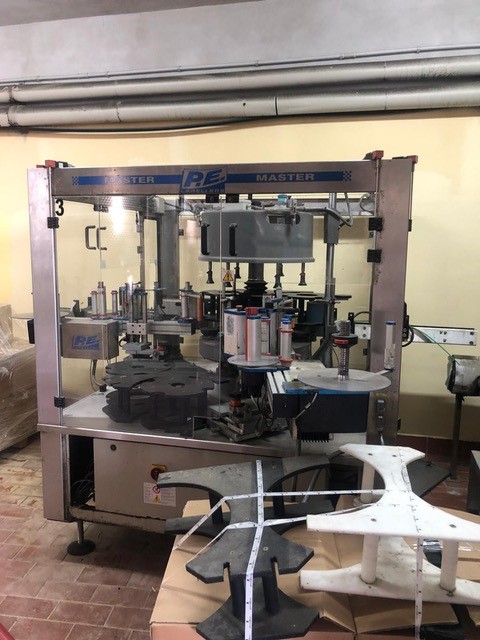 Used labeller P.E. Master m 6.000 bph 2
