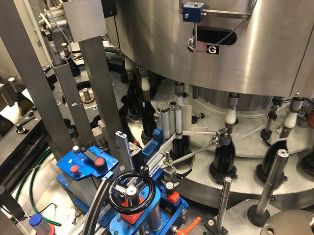 Used labeller P.E. adhesive 13.000 bph 4