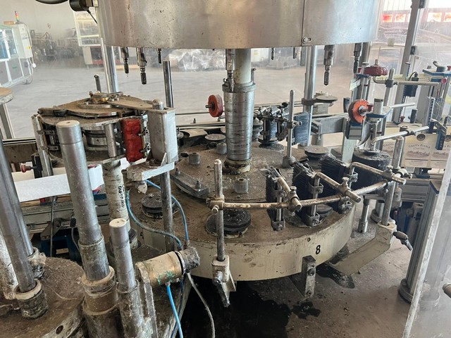 Used labeller Simac 9t 3s 6.000 bph