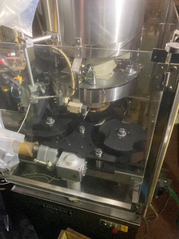 Used capper Bertolaso Delta 104 S
