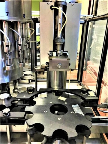 Monoblocco di Riempimento Alfatek 2.000 bph Usato 5
