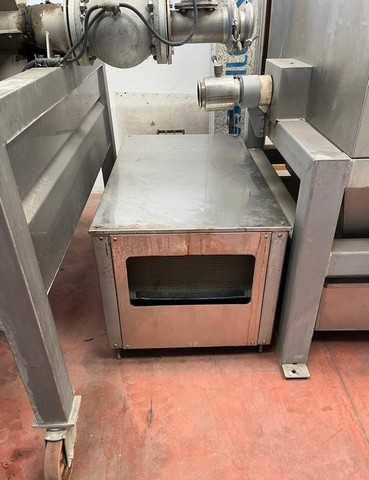 Monoblocco di Riempimento Alafetk 9.9.1 Usato 9