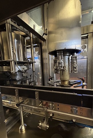 Used filling monoblock Bertolaso 40.6.4 2