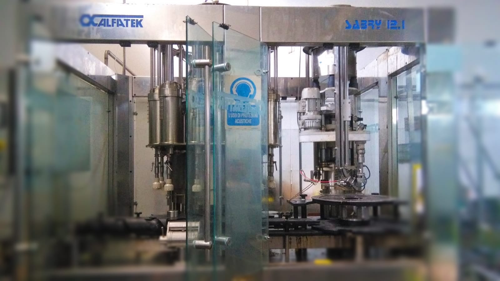 Monoblocco di Riempimento per Olio Alfatek 12.1 Usato 2