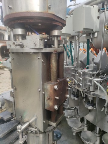 Monoblocco di Riempimento Mb Impianti 24.24.1 Usato 2