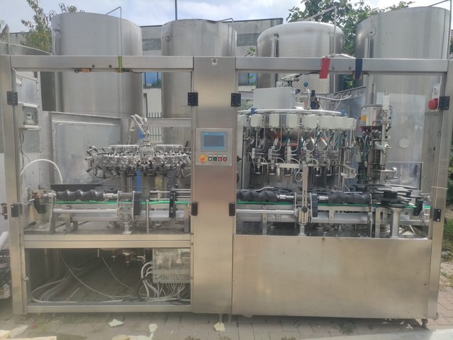 Monoblocco di Riempimento Mb Impianti 24.24.1 Usato 5
