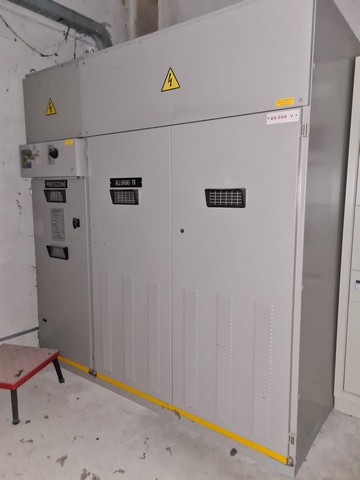 Soffiatrice PET Uniloy Comec ibm 42 usata 6