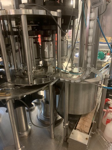 Monoblocco di Riempimento PET 16.12.6 isobarico Usato