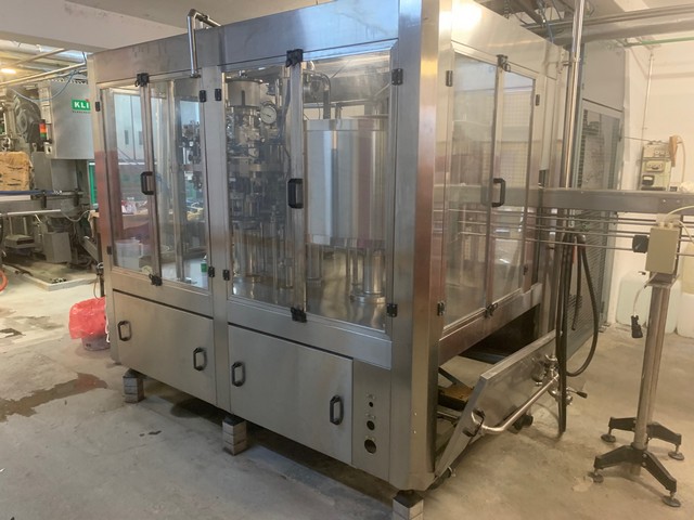 Used filling monoblock PET 16.12.6 isobaric 2