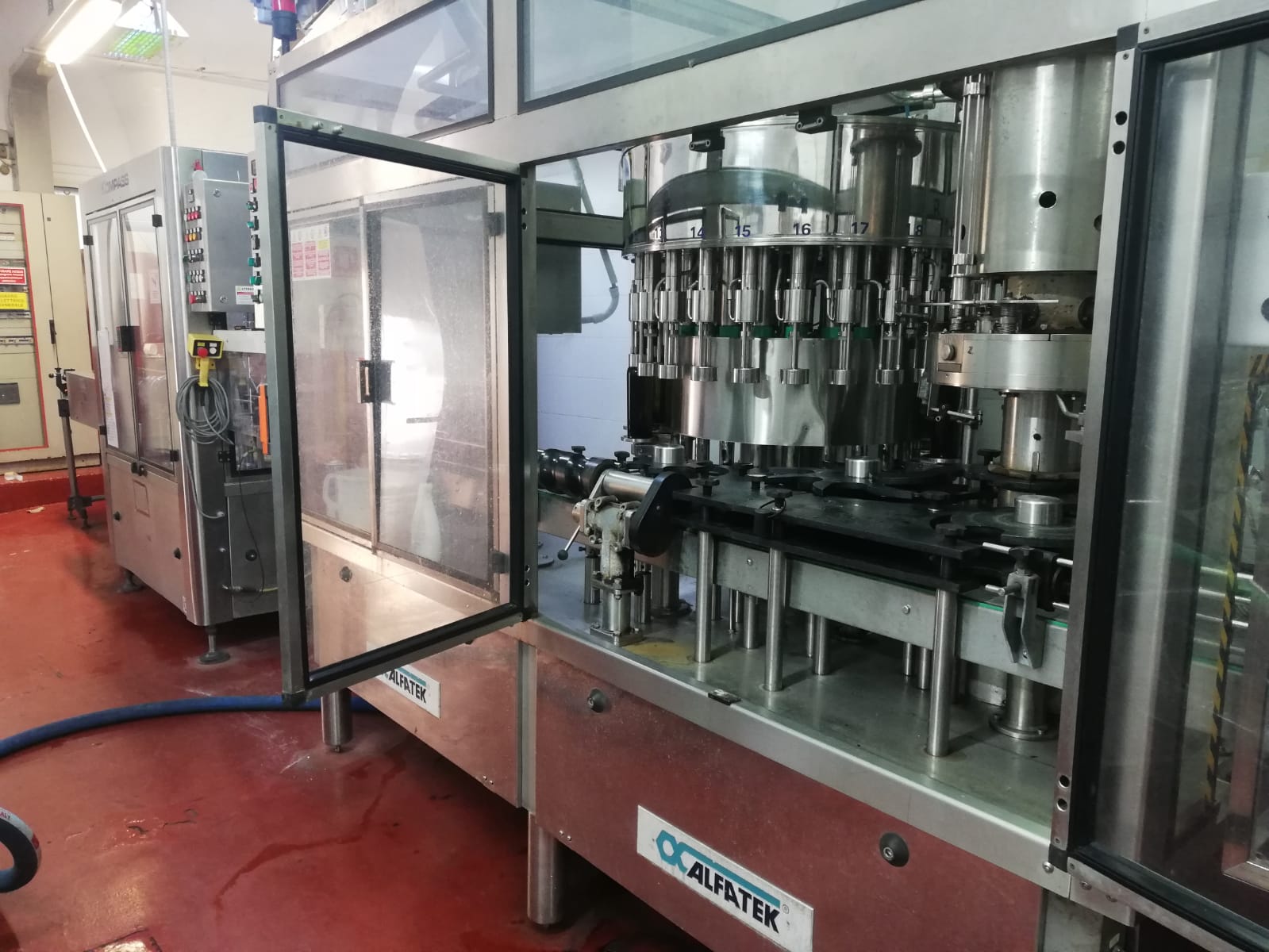 Monoblocco di Riempimento Alfatek 24.4 Usato 6