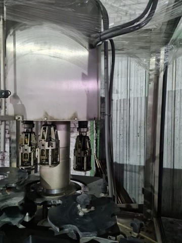 Monoblocco di Riempimento Bertolaso 30.4.4 Usato 3