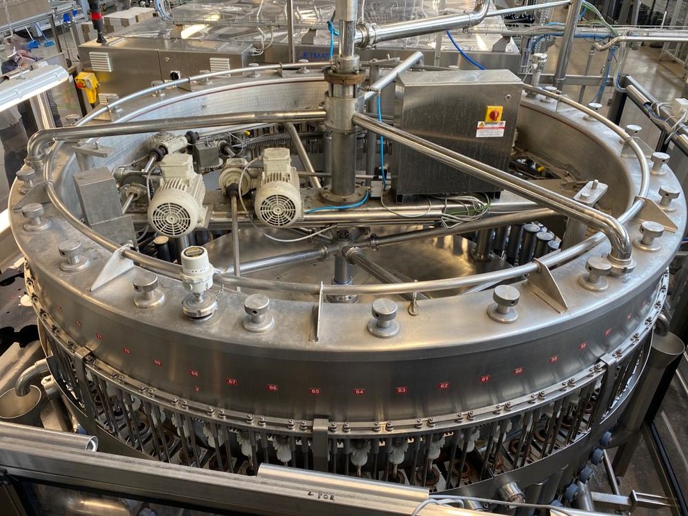 Used filling monoblock Bertolaso 54.75.12.12 12