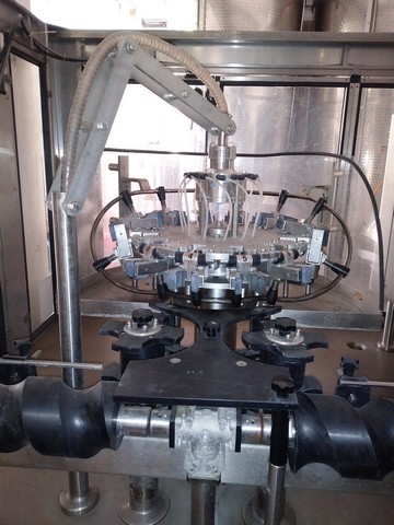 Used filling monoblock Custom 12.16.1 isobaric 4