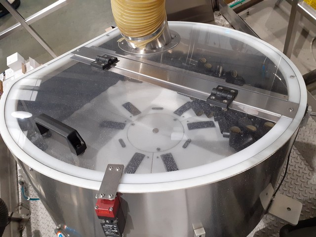 Linea di imbottigliamento per vino fermo MBF Usata 2