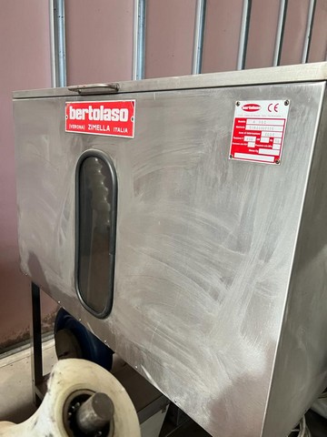 Used Caps Elevator Bertolaso A 900 4