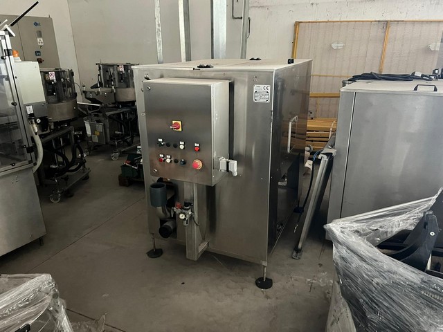 Elevatore tappi MBF AP 1000 Usato 2