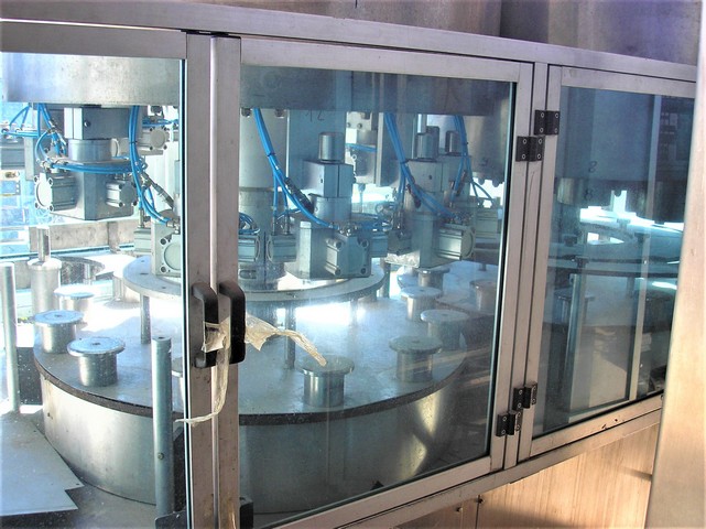 Used Capsuler Nortan 12.12 Champagne & Pvc 2